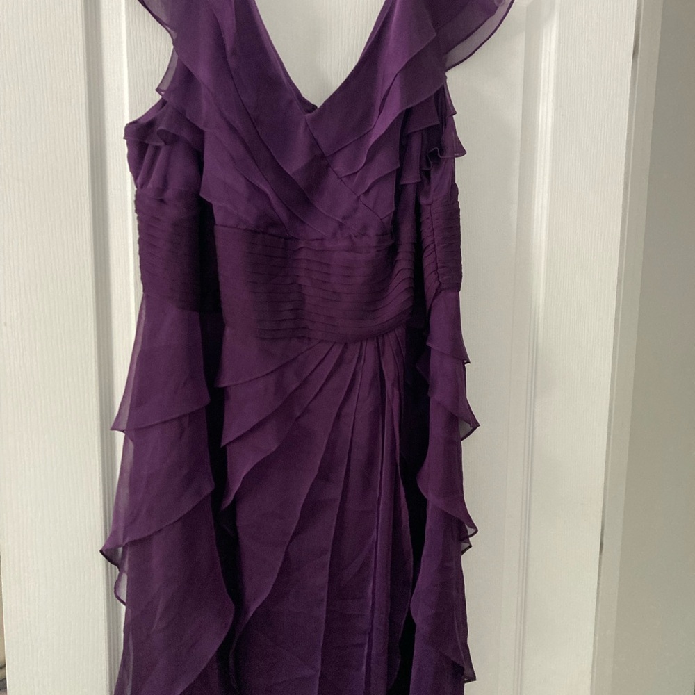 Adrianna Papell size 22 women’s cocktail dress, deep purple.